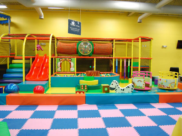 Kiddie indoor play area equipment 