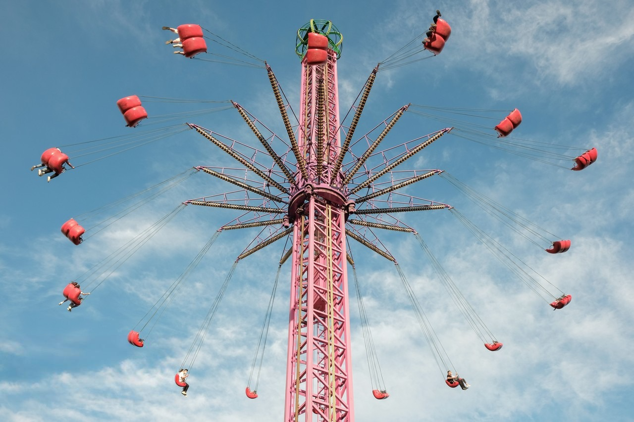 Understanding Initial Investment vs. Operational Costs for Swing Towers